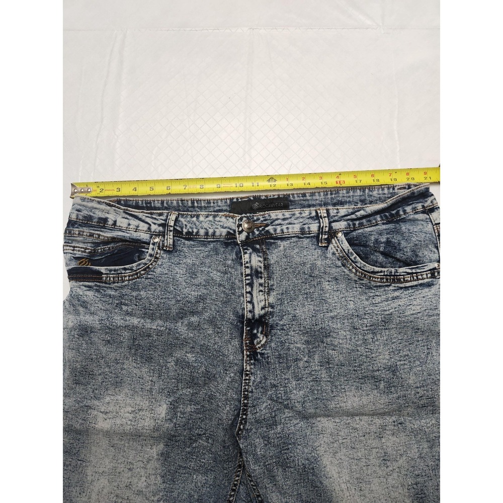 Rocawear Denim Bermuda Shorts Mens 42 Blue Acid Wash Relaxed Fit Stretch - Picture 7 of 15